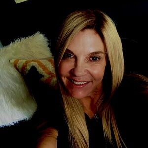 Meet your Posher, Betsy